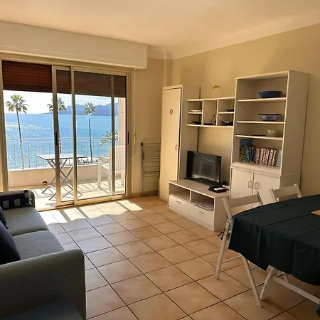 One Bedroom In With A Balcony And Great Sea Views - 821 *