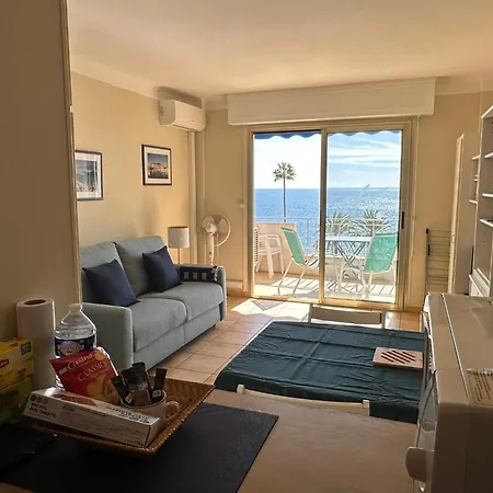 One Bedroom In With A Balcony And Great Sea Views - 821 Cannes